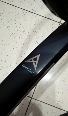 2025 Head Gravity MP 400 Auxetic tennis racket for sale at half price