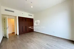 Bright | Mid Floor | Unfurnished | VACANT