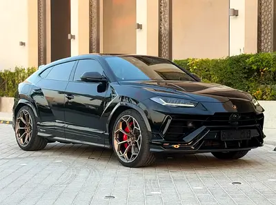 BLACK ON BLACK - URUS S LIKE NEW