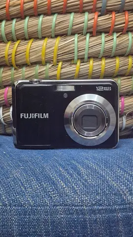 Fujifilm 12MP Compact Point & Shoot Camera Negotiable - Working Condition