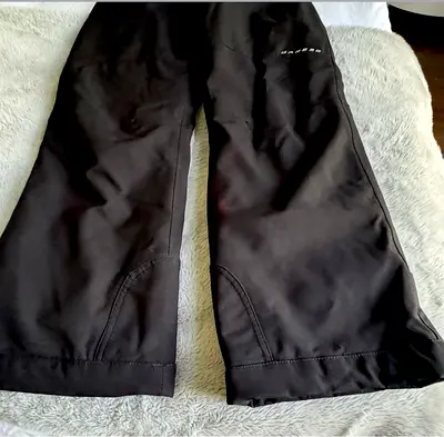 2 pairs of kids ski trousers