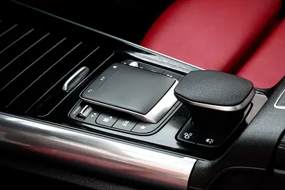 صورة 10 لـ 2021 Mercedes-BENZ GLA