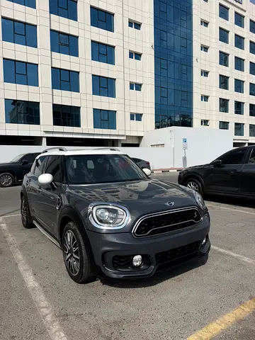 Stunning MINI Countryman Cooper S 2017 | GCC Specs | Well Maintained