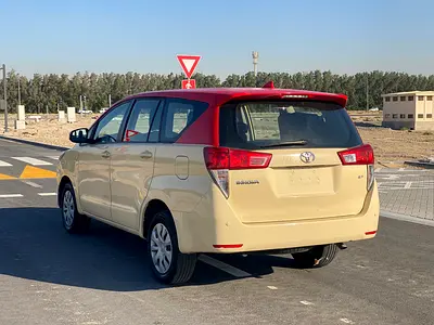 صورة 4 لـ 2022 Toyota INNOVA