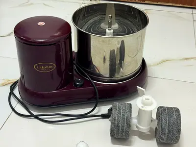 Grinder with good working conditions and  minimal usage
