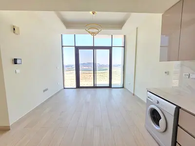 🔥Hot Offer | Chiller Free | Luxury 1BR | 2 Bathrooms | Premier Location | All Amenties Are Availab