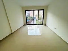 Spacious Studio | Gym, Pool & Parking Included | Prime Location ✨