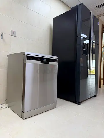 Siemens IQ500 model stainless dishwasher - good condition
