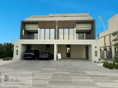 Elegant Twin Villa with Sky Suite Vacant