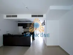 Single Row | Middle Unit | Vacant