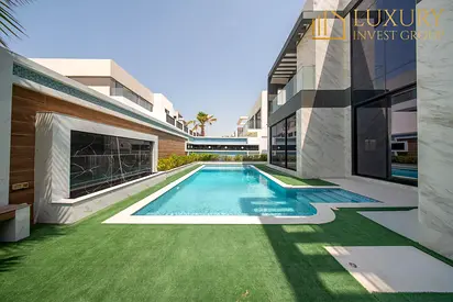 Custom Villa | All Ensuite | Private Pool