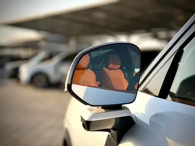 صورة 12 لـ 2025 LYNK & CO 900
