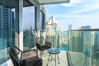 Fountain View | Spacious | 2 Balconies