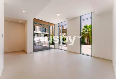 Corner Unit | Upgraded | Landscaped