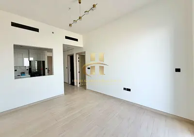 High Floor | Vacant | Bright Unit
