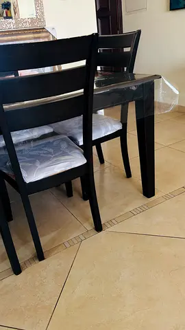 Dinning table set 6+1