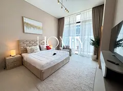 FULLY FURNISHED | SPACIOUS LAYOUT | HIGH-END
