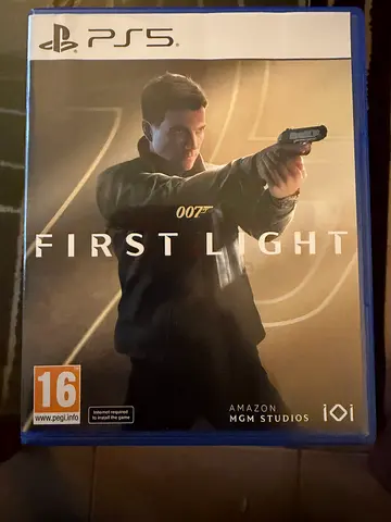 PS5 game - 007: First Light (like new)