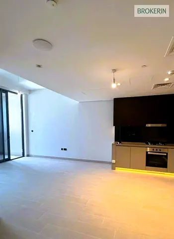BREATHTAKING VIEWS | HIGH FLOOR | GREAT LOCATION