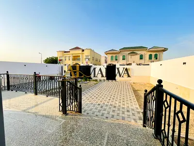 Luxurious & Spacious 4-BedRoom & Majlis Hall & Maid Room + Lundarey Big Space Play area Villa For R