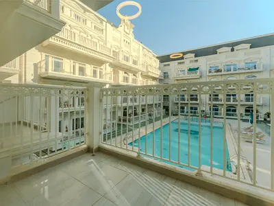Large and Elegant 1BR | Unfurnished | Pool View