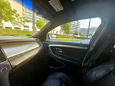 2015 FORD TAURUS 照片 8