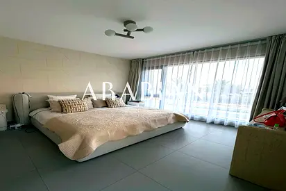 Spacious 4+Maid BR I Maple 2 I Prime Location