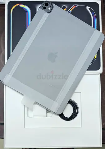 iPad Pro 13-inch (M5), 512GB, Wi-Fi + Cellular, Space Black Color