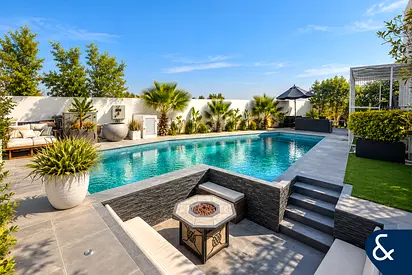 Huge Corner | Vacant | Prvt Pool | Upgraded