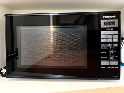 Panasonic Solo Microwave Oven NN-ST266B Black