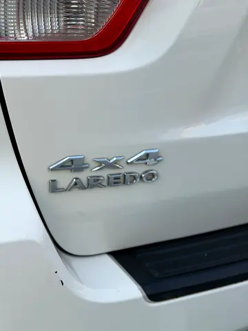 صورة 18 لـ 2011 JEEP GRAND CHEROKEE