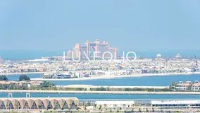 Prime Location | Waterfront Living| Stunning Sea-Palm View