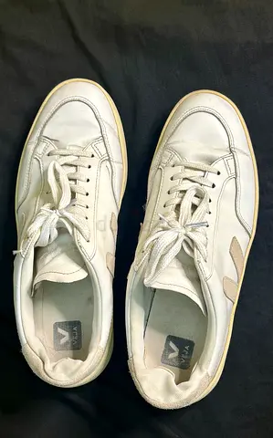 White sneakers shoes