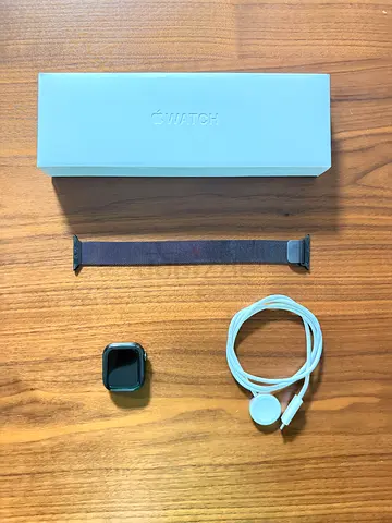 Apple Watch Series 11 Natural Titanium 42 mm GPS + Cellular