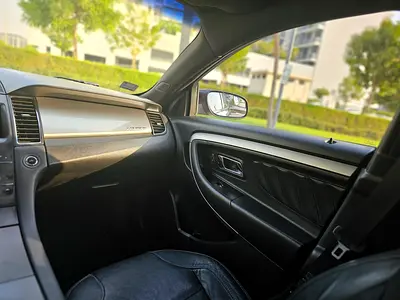 2015 FORD TAURUS 照片 10