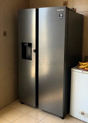 Samsung Side-by-Side Refrigerator - Stainless Steel, Water Dispenser