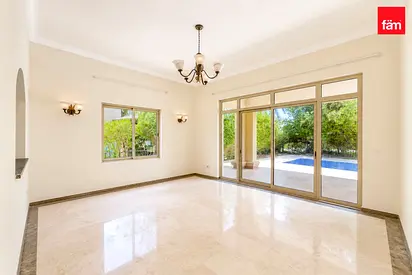 Vacant I Lake View I Unfurnished