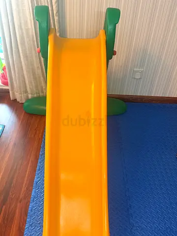 Small indoor kids slide - sturdy plastic, yellow & green