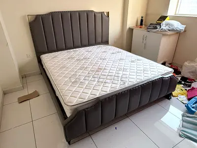 Excellent condition like new regzin king size bed with mattress available