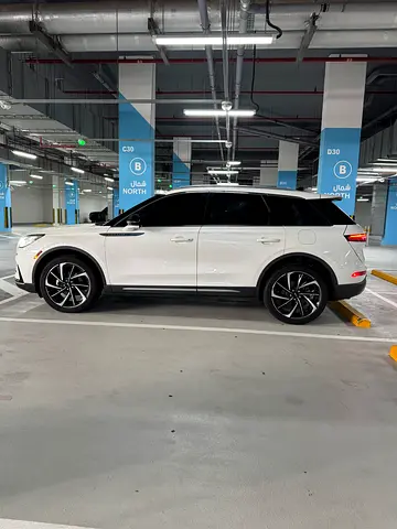 2024 Lincoln CORSAIR 照片 3