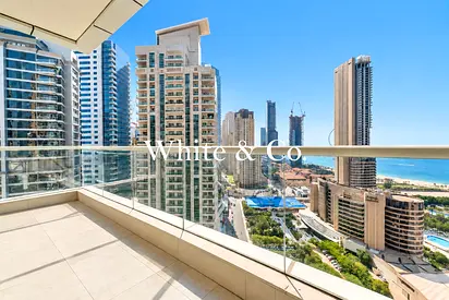 GREAT SEA VIEWS I VACANT I IDEAL LOCATION