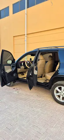 2010 Toyota RAV 4 — фото 5