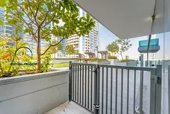 LARGEST UNIT | TERRACED 1BR | VACANT