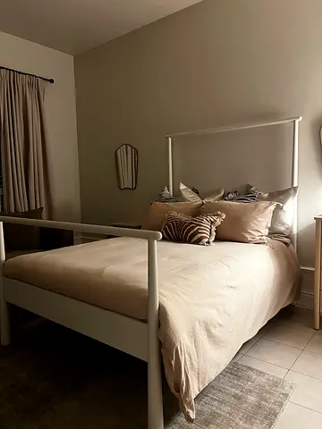 Ikea Gjorka bed frame 140 x 200