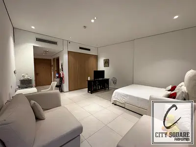 Modern Studio | Terrace | VOT