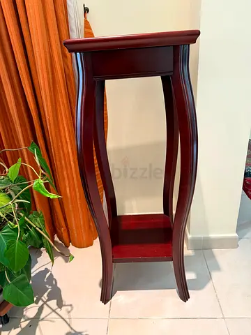 Classic Dark Wood Pedestal Plant Stand
