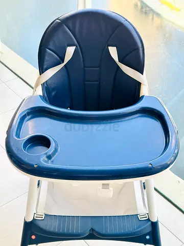 Baby feeding chair