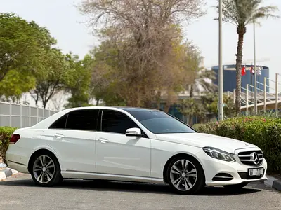 Mercedes-Benz E 300 2014 GCC Specs - Well Maintained