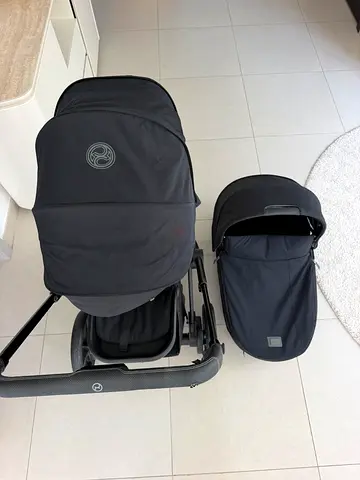 Cybex e-Priam Electric Stroller + Carry Cot – Black