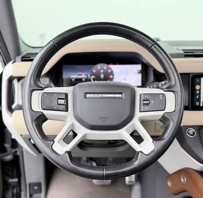 صورة 7 لـ 2023 LAND Rover DEFENDER